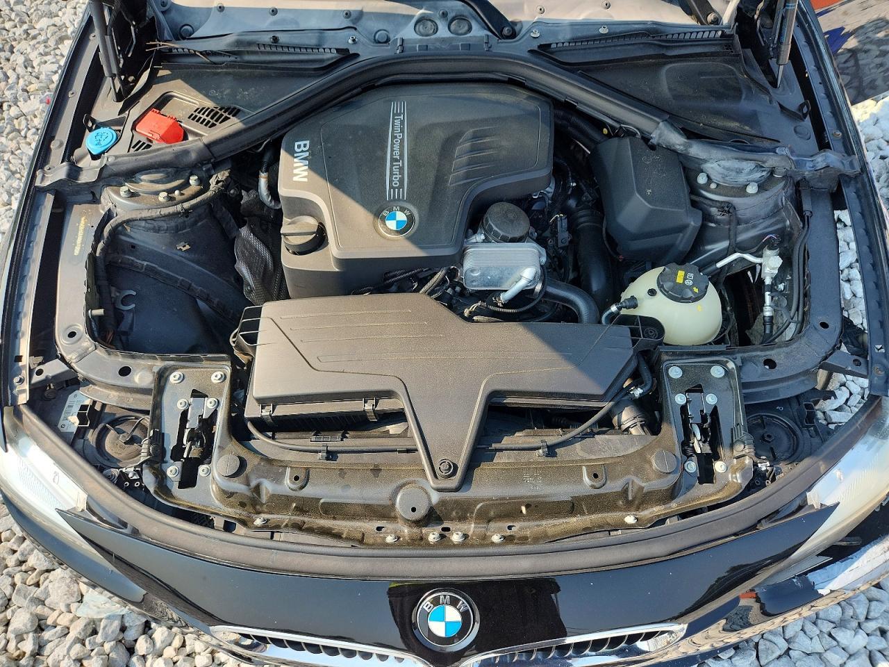 2017 BMW Seria 3 320i - zdjęcie 11