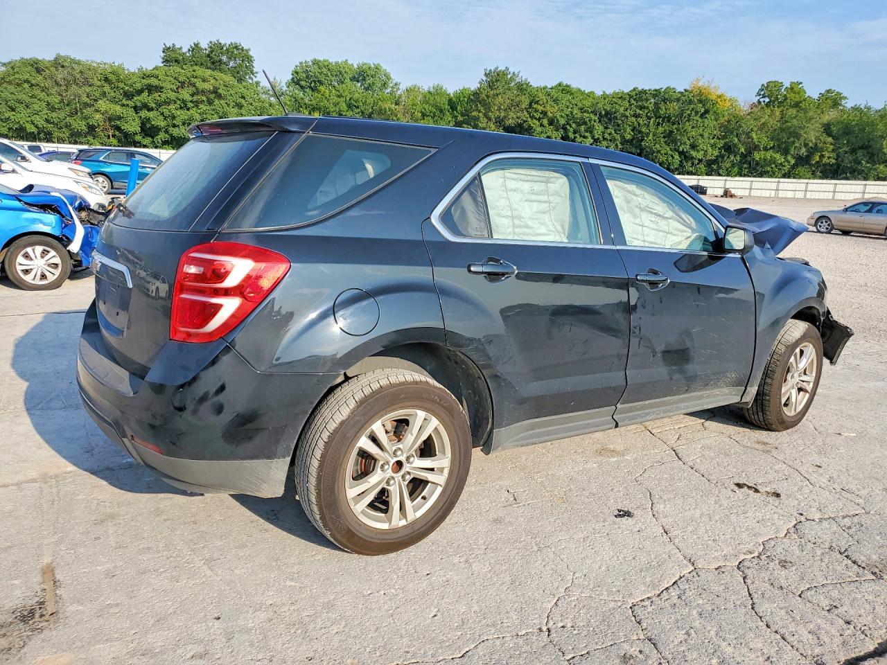 2017 Chevrolet Equinox Ls - zdjęcie 3