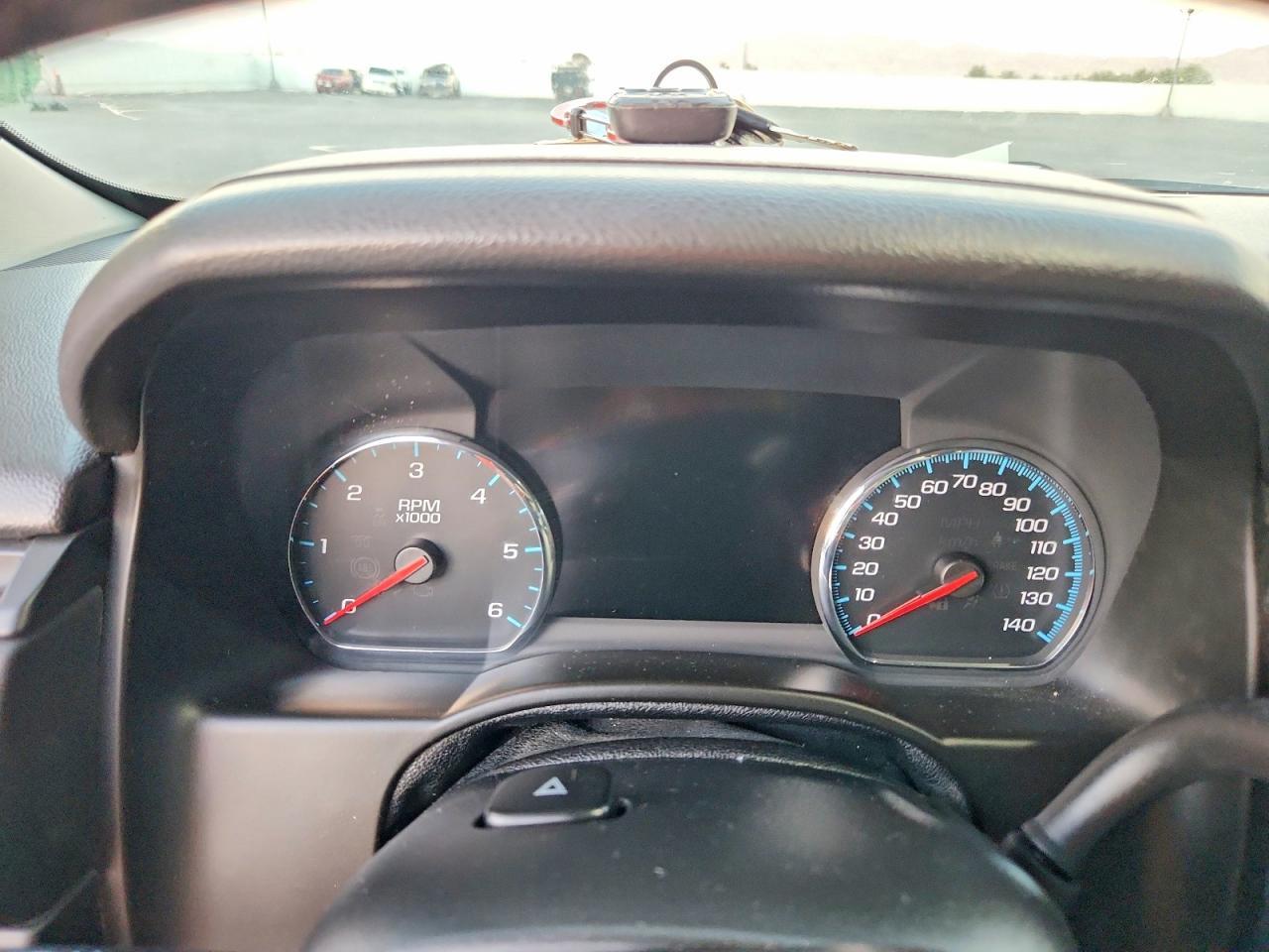 2017 Chev Tahoe C150 - zdjęcie 9