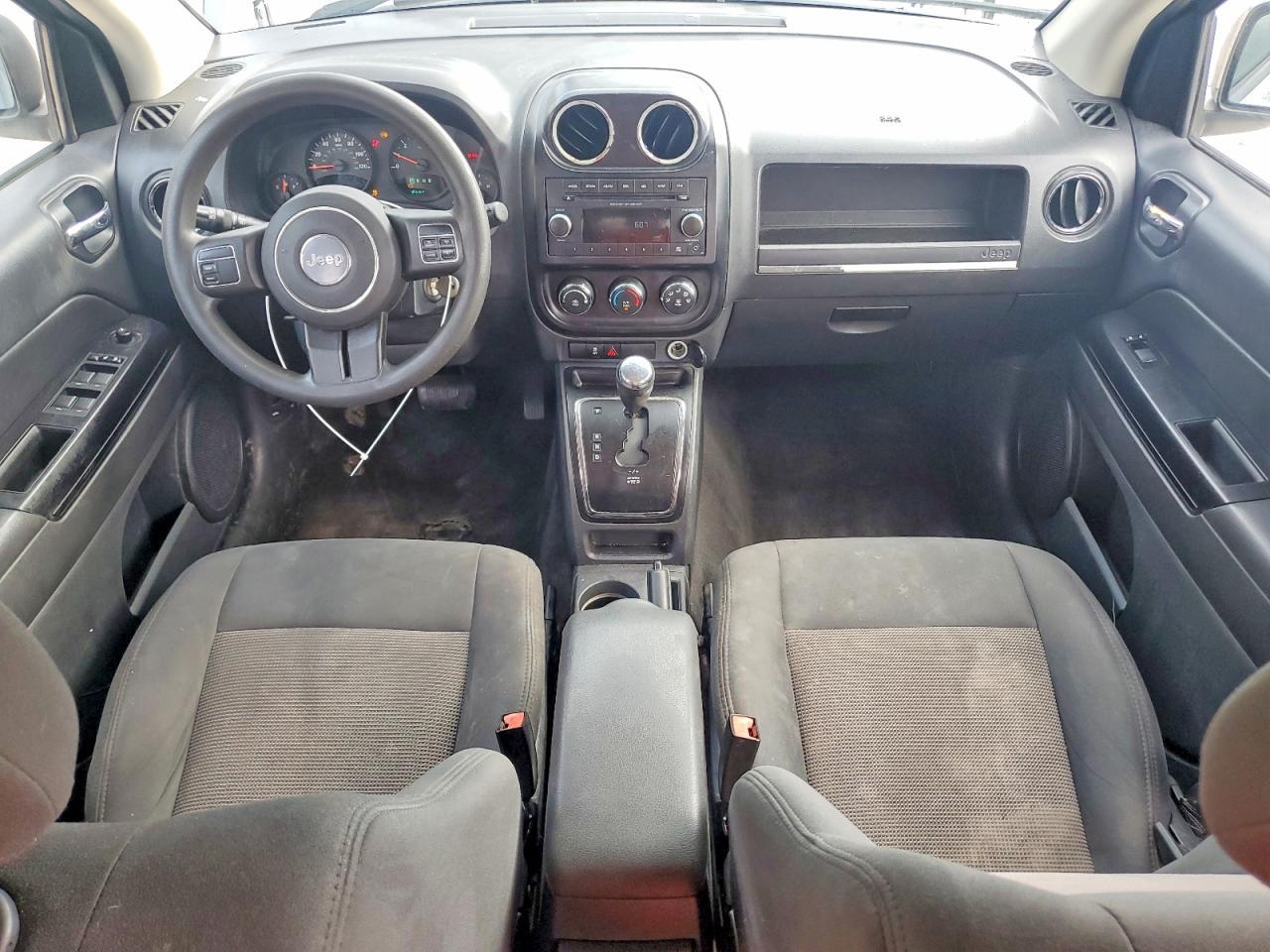 2013 Jeep Compass Sport - zdjęcie 8