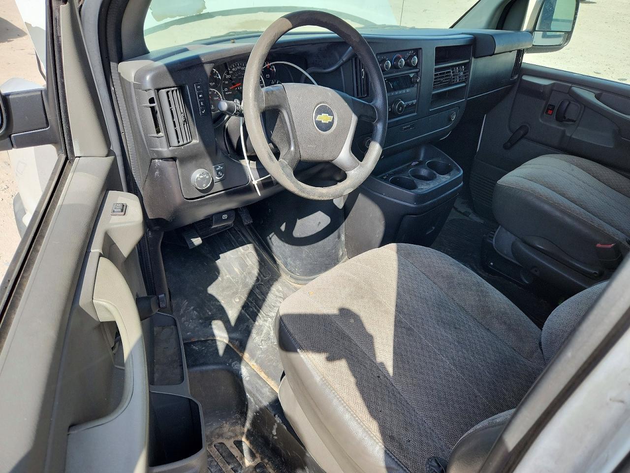 2013 Chevrolet Express G1500 - zdjęcie 8