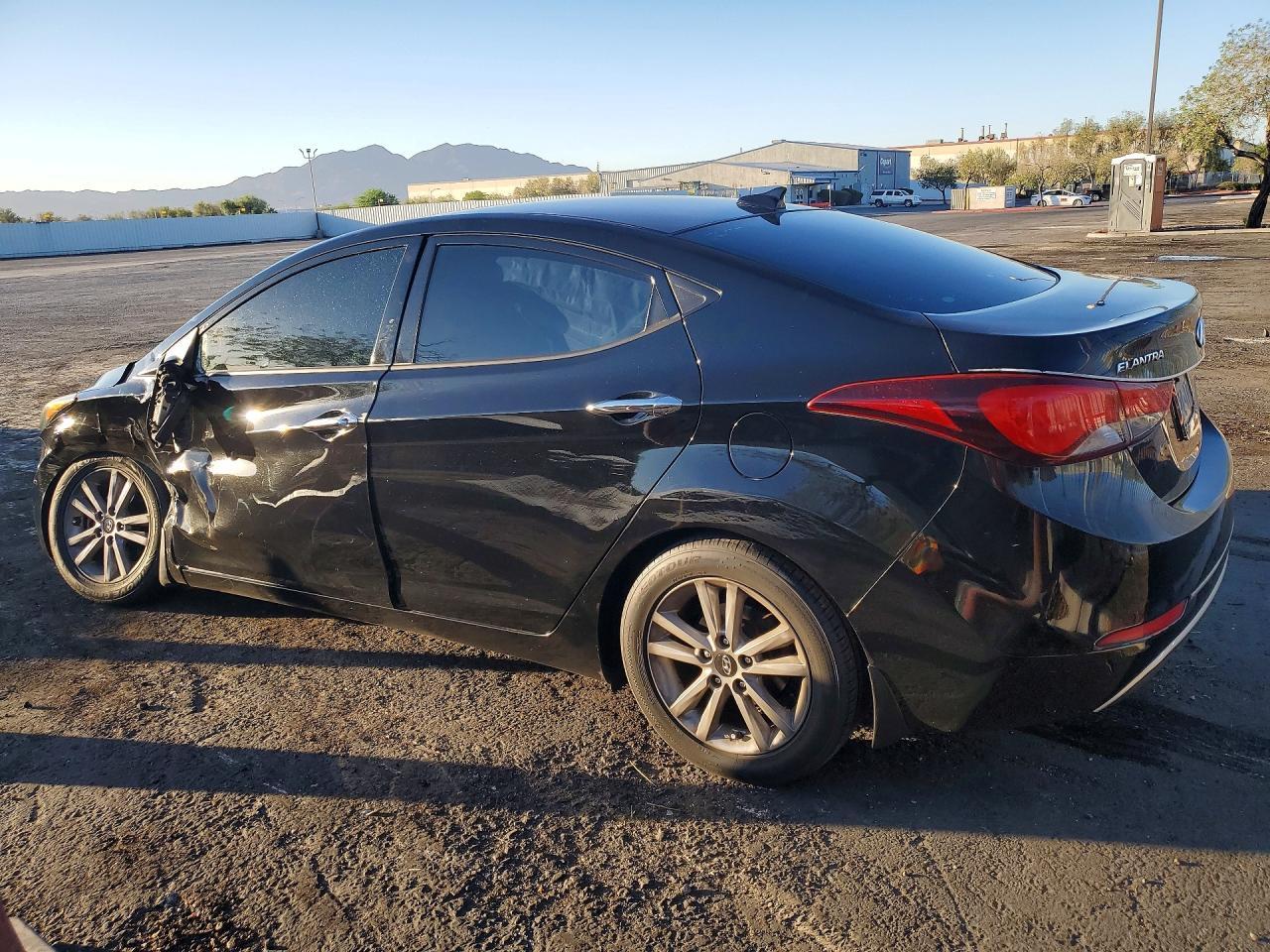 2016 Hyundai Elantra Se - zdjęcie 2