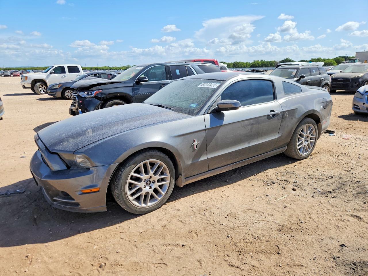 2014 Ford Mustang - zdjęcie główne