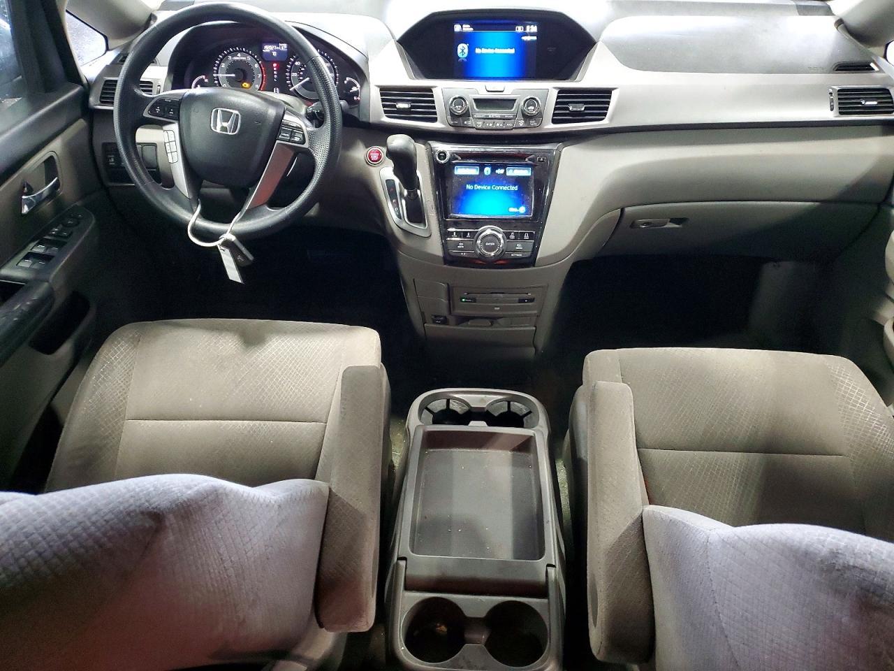 2016 Honda Odyssey Se - zdjęcie 8