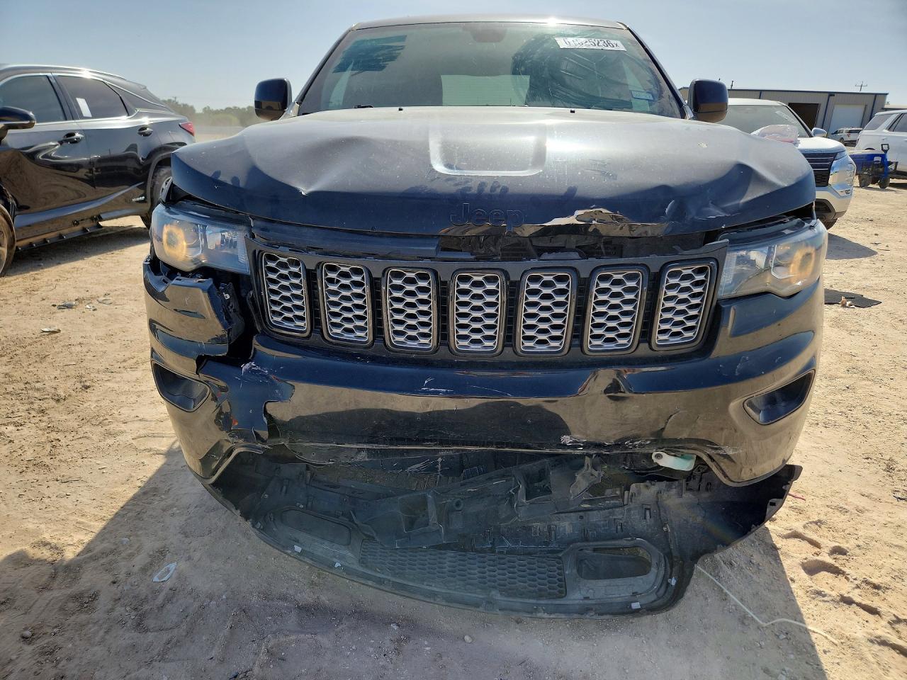 2019 Jeep Grand Cherokee Laredo - zdjęcie 5