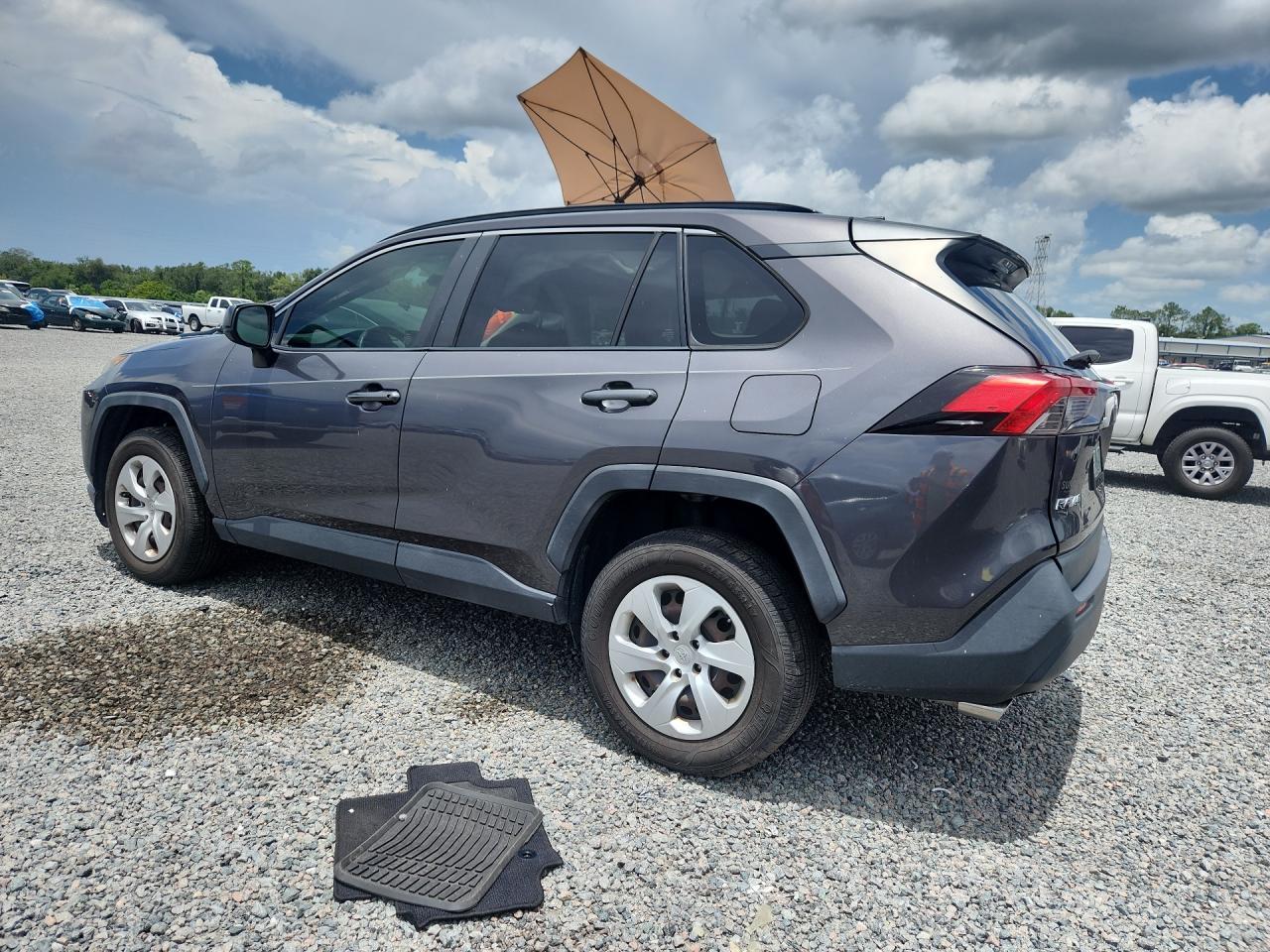 2019 Toyota Rav4 Le - zdjęcie 2