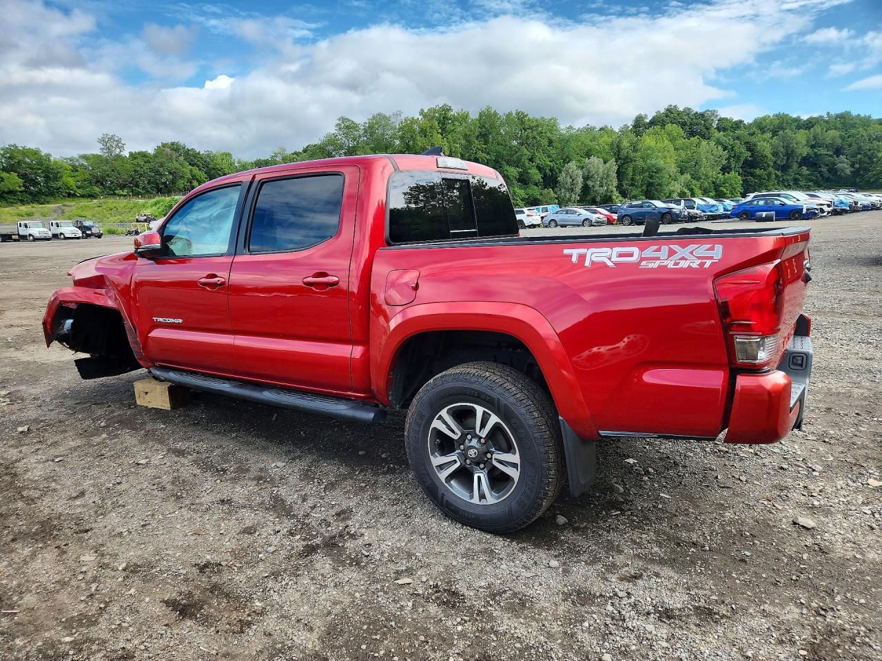 2017 Toyota Tacoma Trd Sport - zdjęcie 2