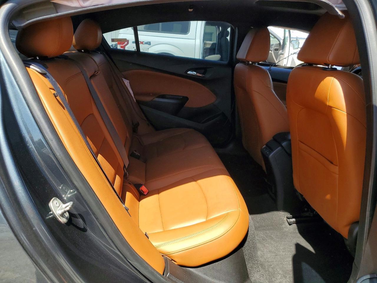 2018 Chevrolet Cruze Premier - zdjęcie 10