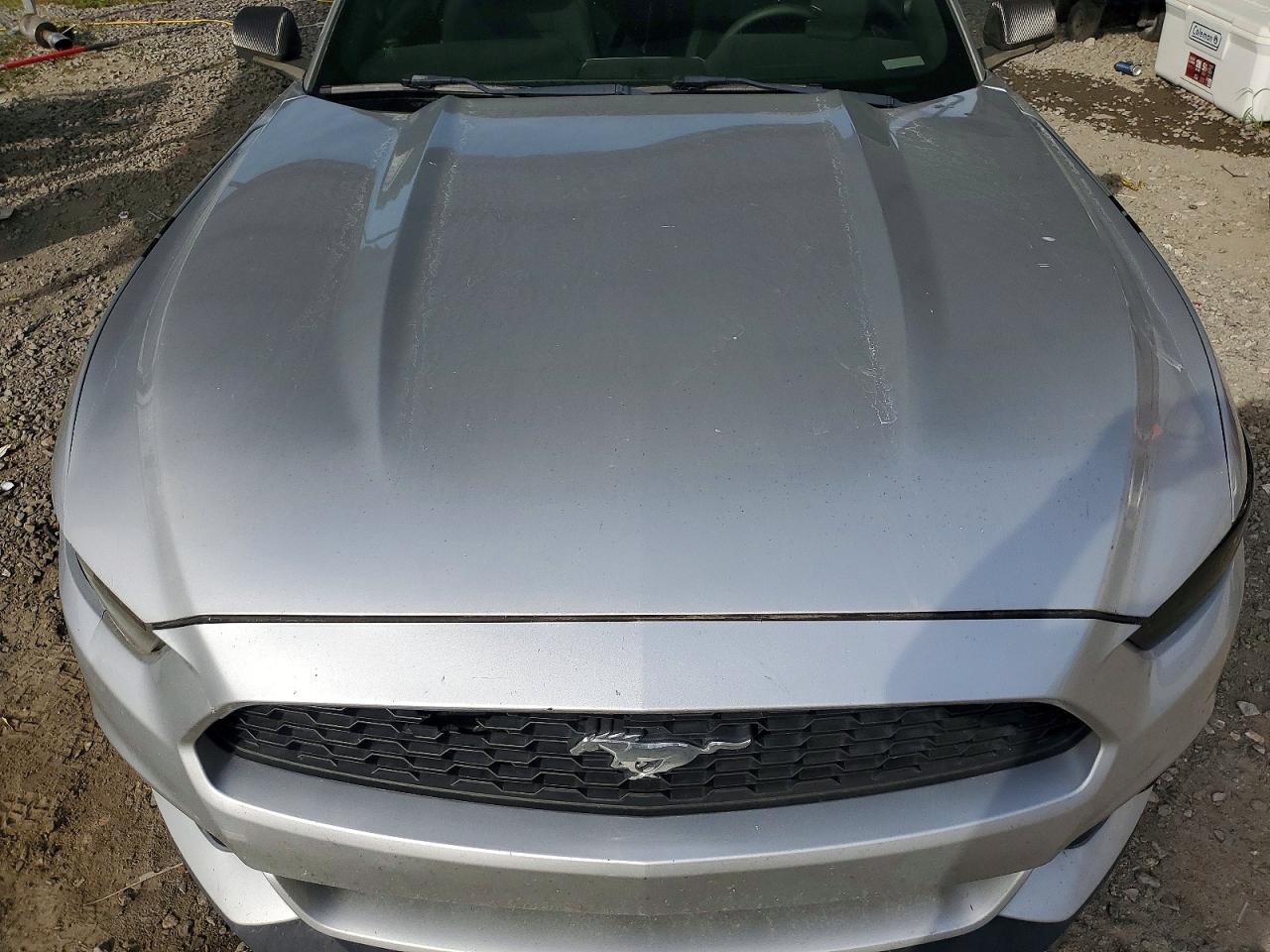 2015 Ford Mustang - zdjęcie 11