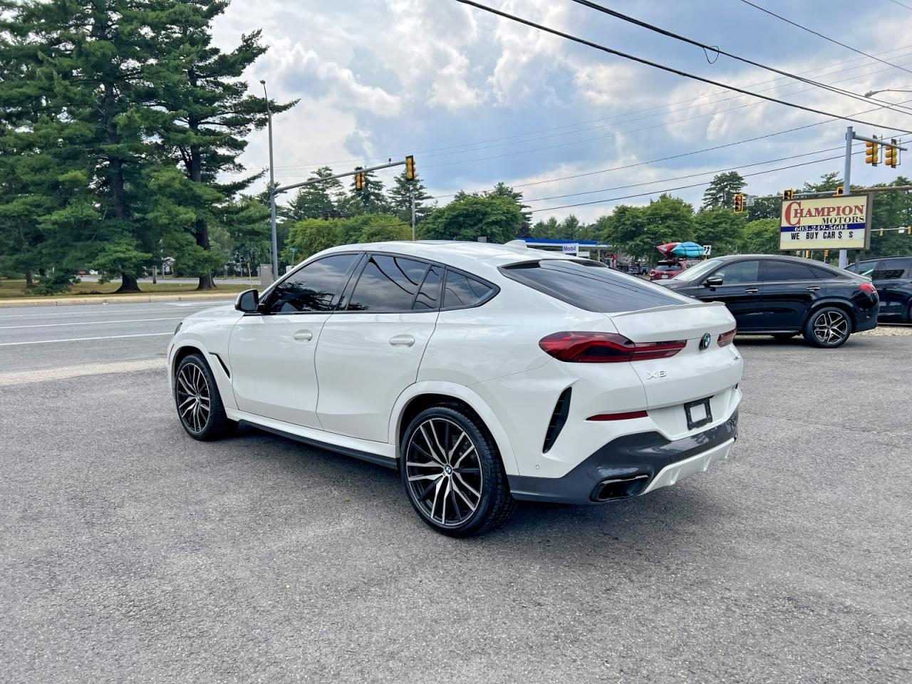 2021 BMW X6 Sdrive 40I - zdjęcie 3