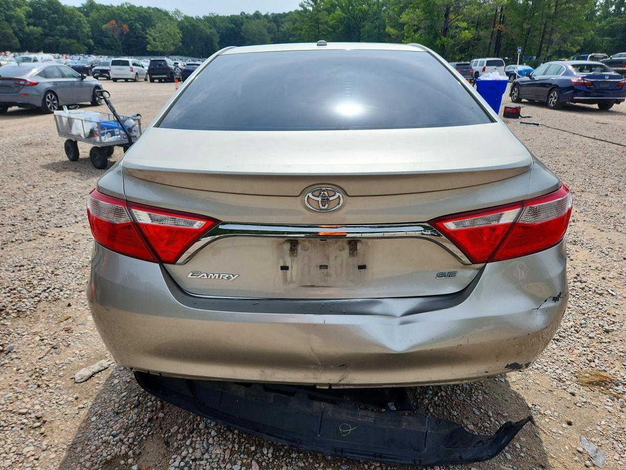 2015 Toyota Camry Se - zdjęcie 6