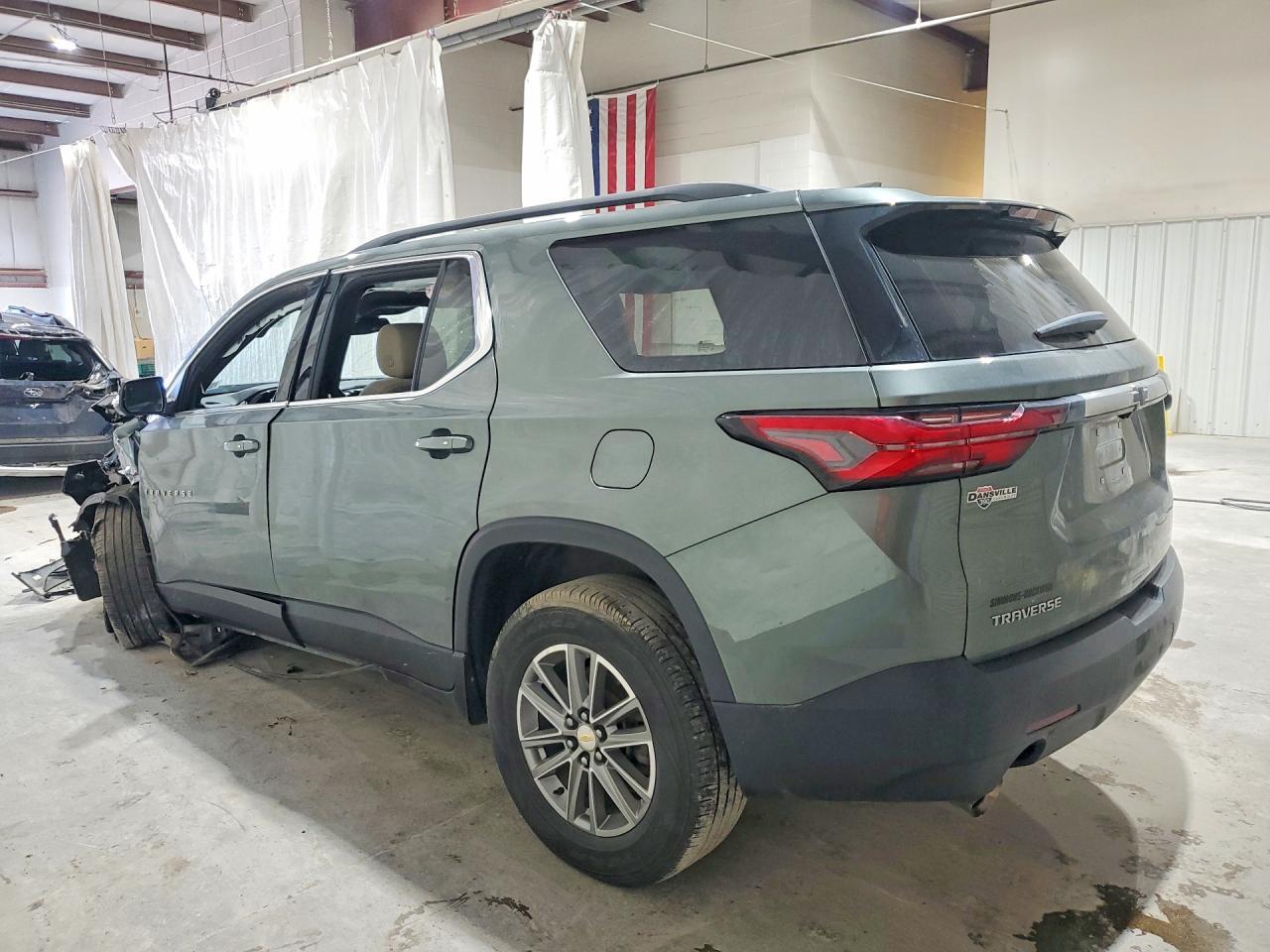 2022 Chevrolet Traverse Lt - zdjęcie 2