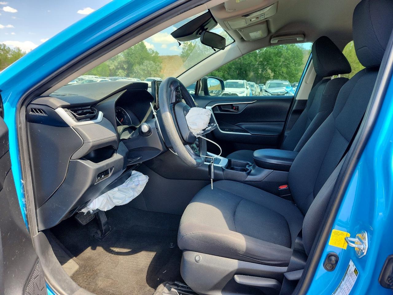 2020 Toyota Rav4 Le - zdjęcie 7