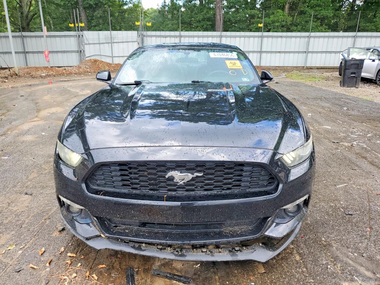 2016 Ford Mustang - zdjęcie 5