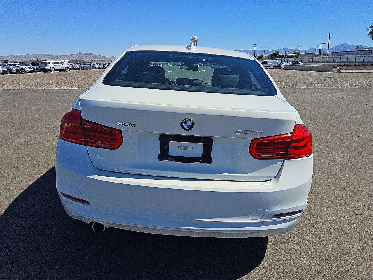 2018 BMW Seria 3 320i - zdjęcie 6