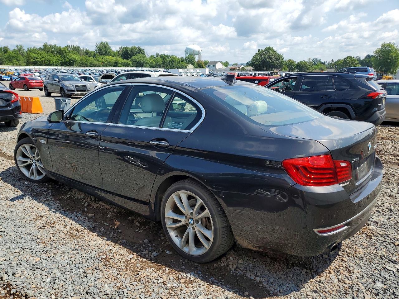 2014 BMW Seria 5 535i - zdjęcie 2