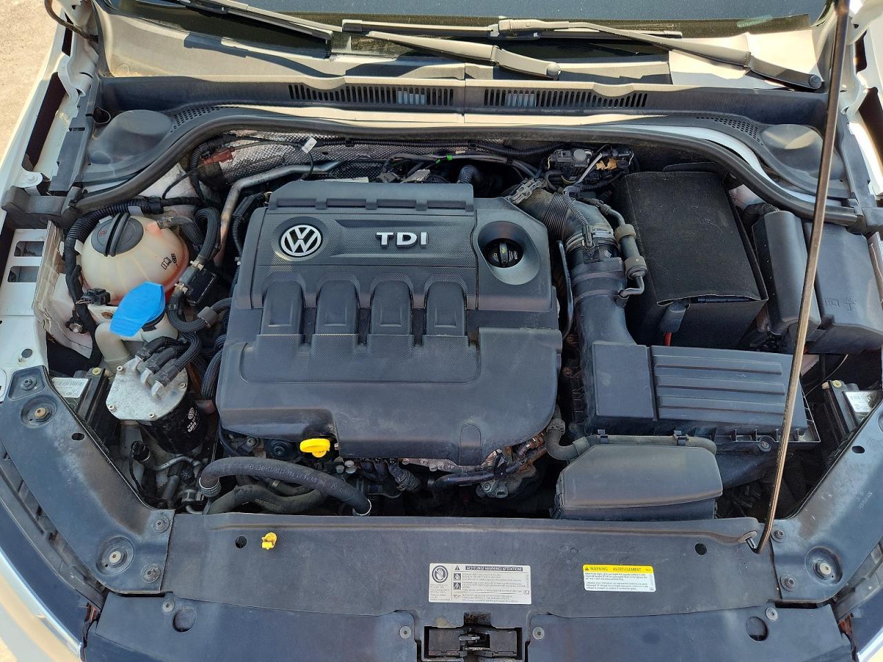 2015 Volkswagen Jetta Tdi - zdjęcie 11