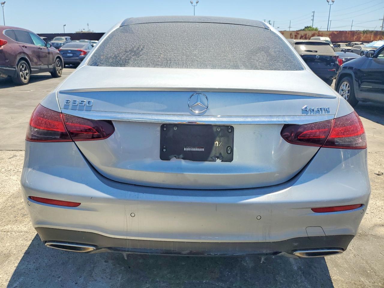 2022 Mercedes-Benz E 350 4Matic - zdjęcie 6