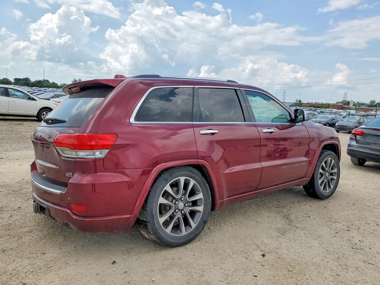 2017 Jeep Grand Cherokee Overland - zdjęcie 3