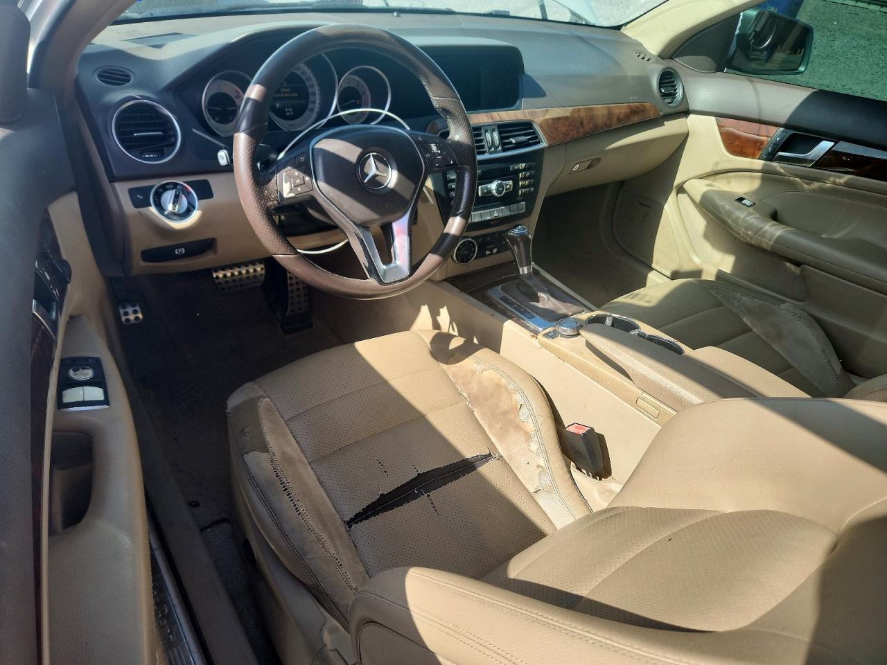 2015 Mercedes-Benz C 250 - zdjęcie 8