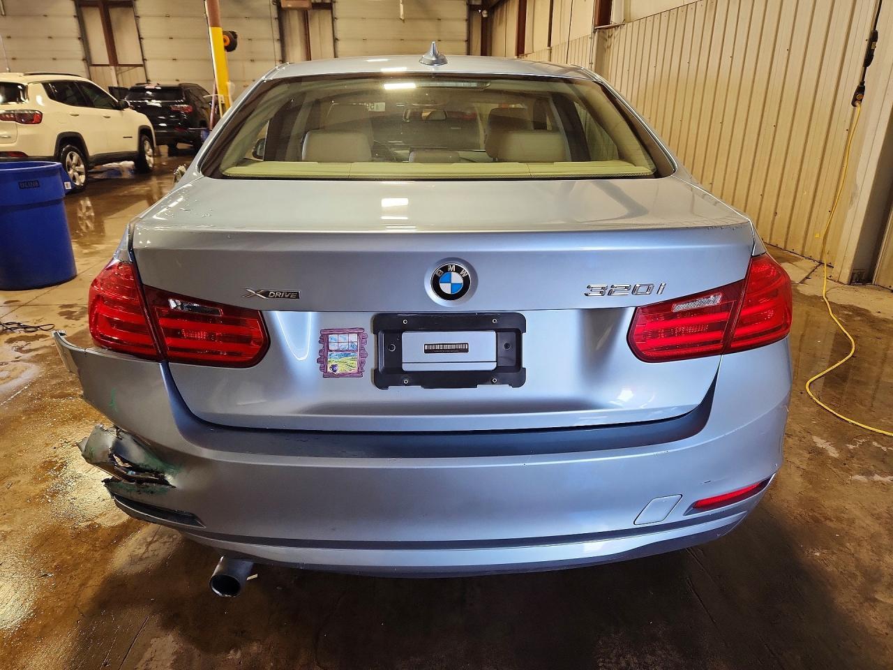 2014 BMW 320 I xDrive - zdjęcie 6