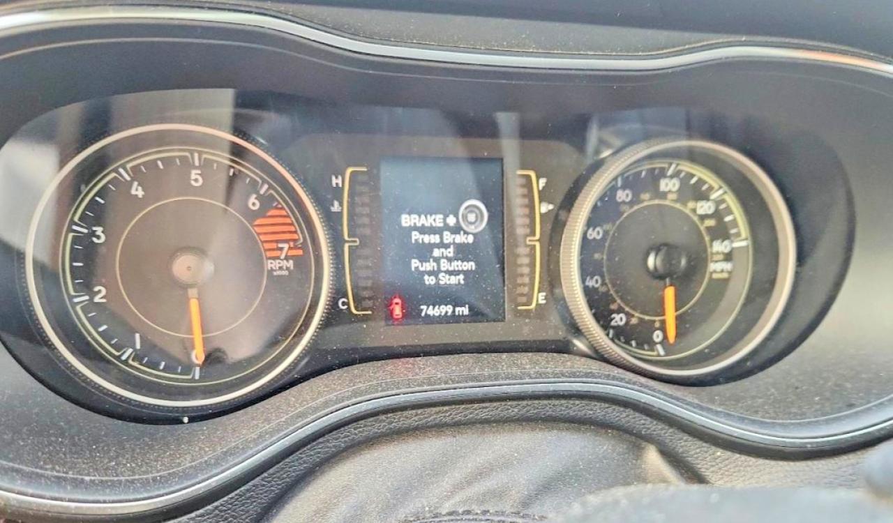 2019 Jeep Cherokee Latitude Plus - zdjęcie 9