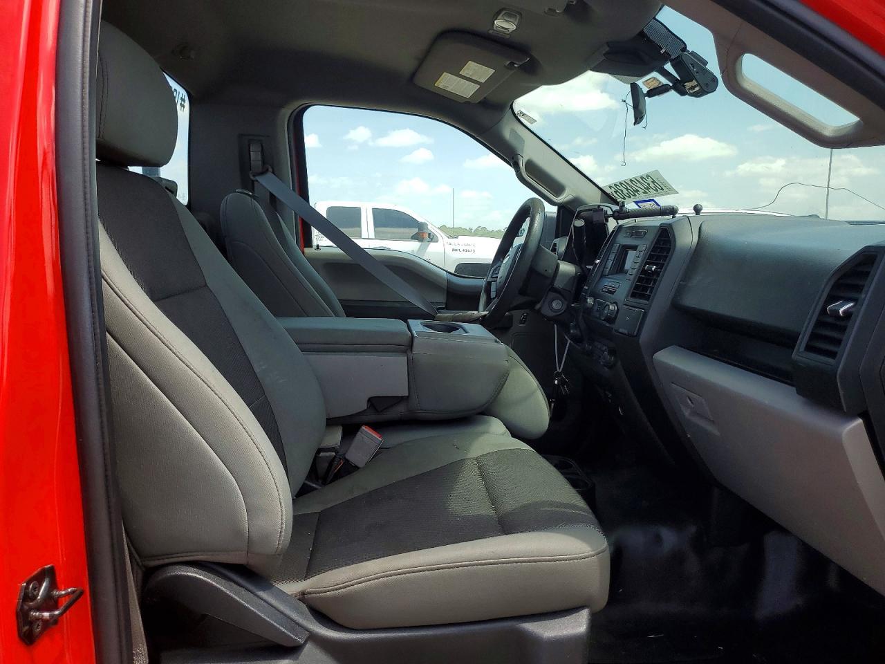 2019 Ford F150 - zdjęcie 10