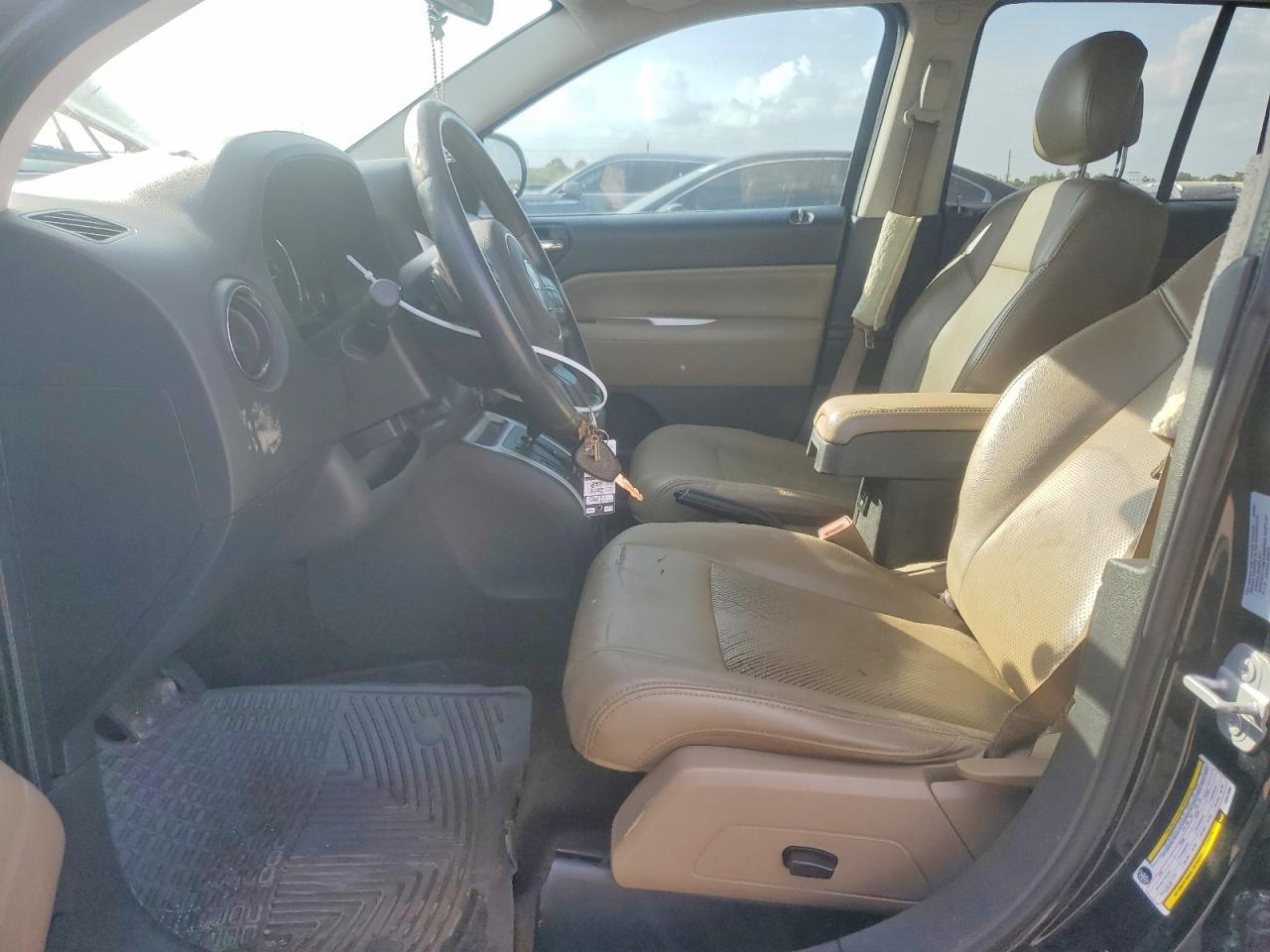 2014 Jeep Compass Latitude - zdjęcie 7
