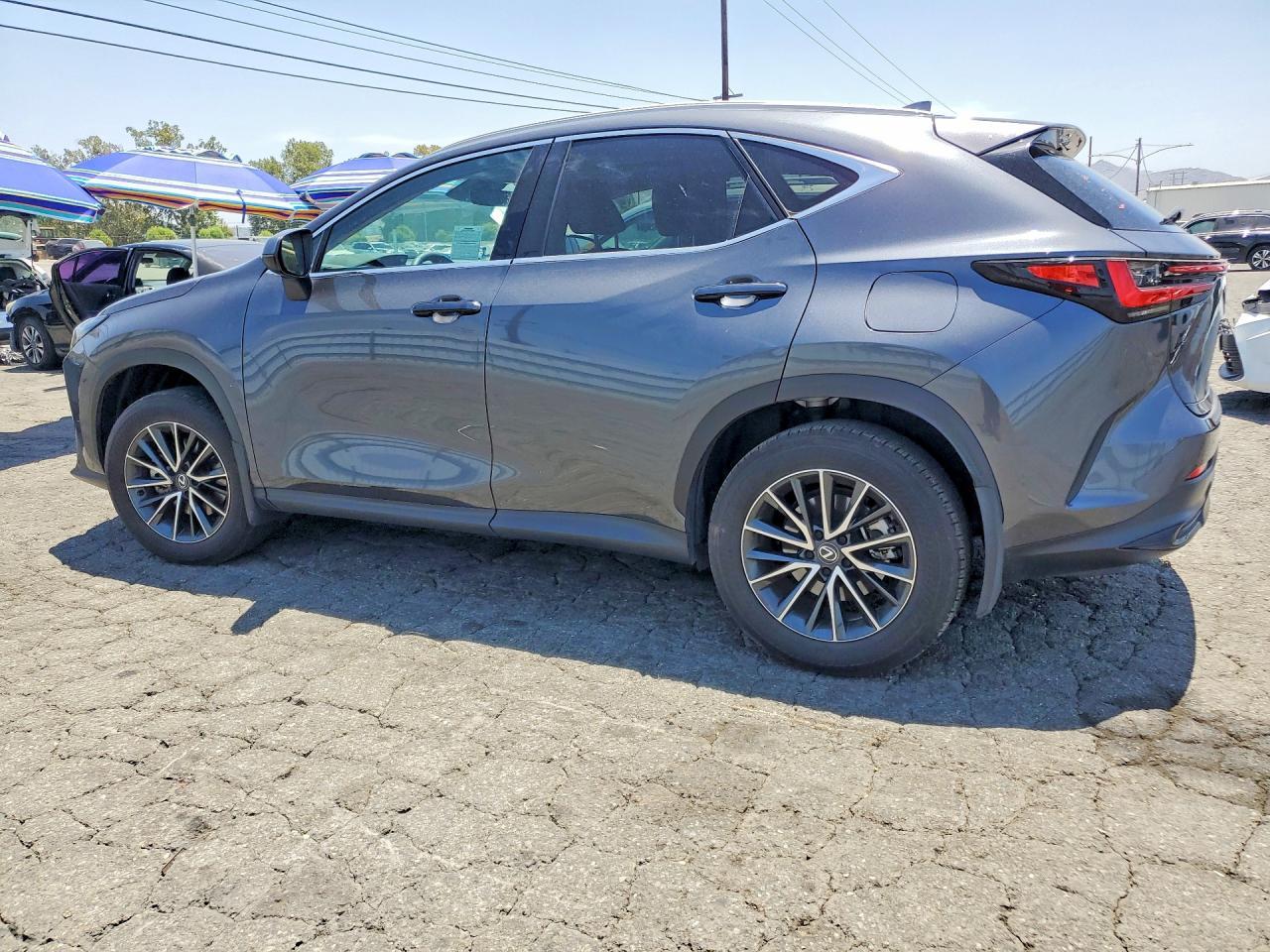 2025 Lexus Nx 250 Base - zdjęcie 2