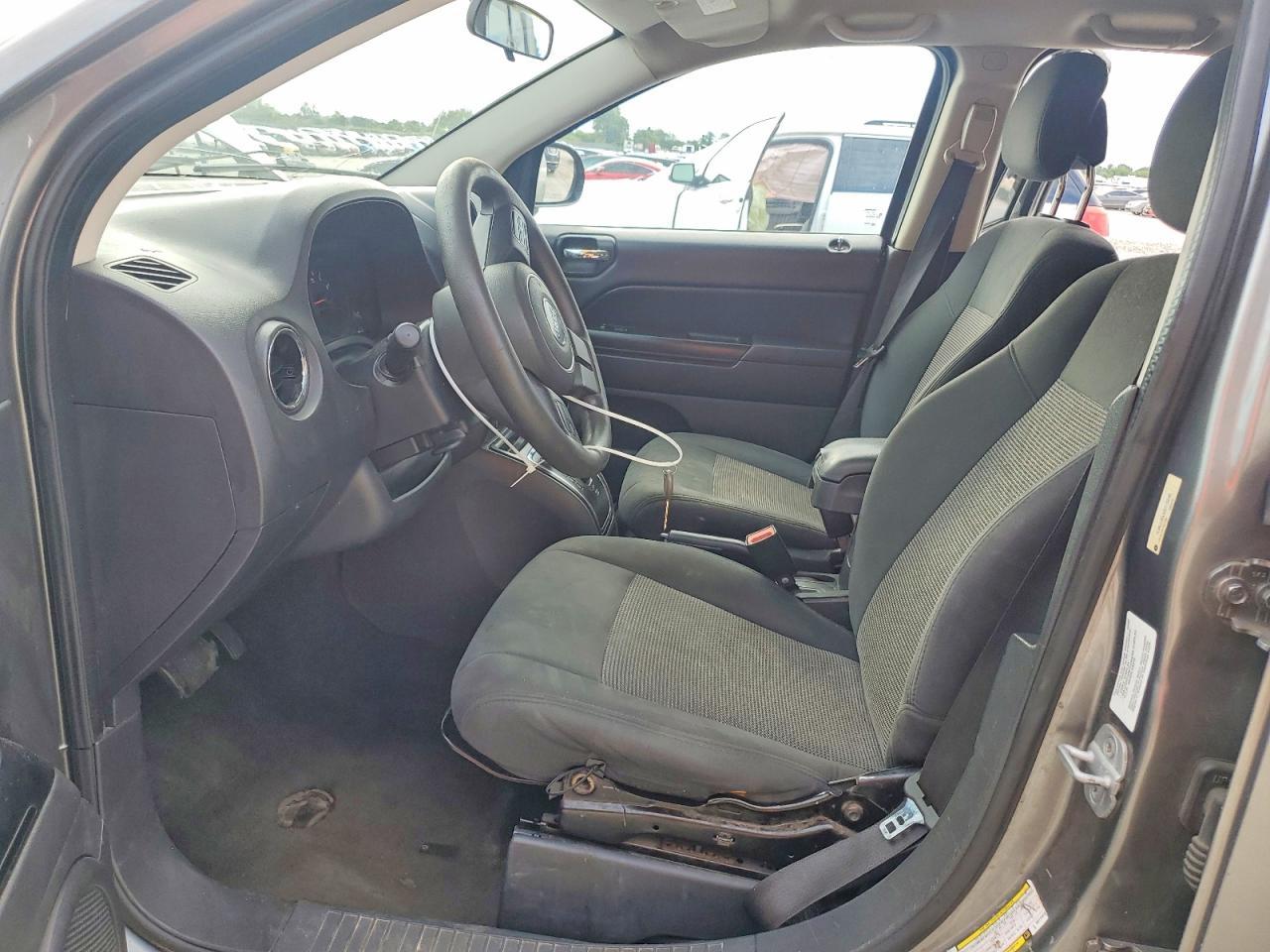 2013 Jeep Compass Sport - zdjęcie 7