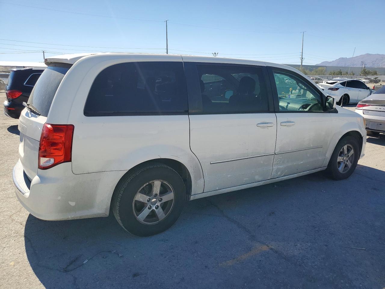 2013 Dodge Grand Caravan Sxt - zdjęcie 3