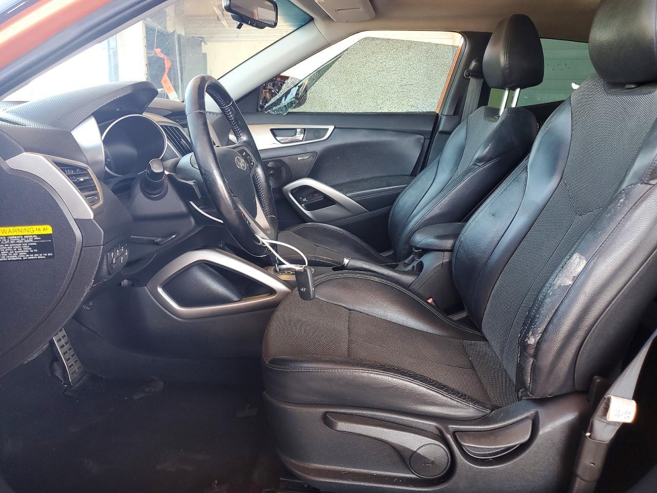 2015 Hyundai Veloster Base - zdjęcie 7