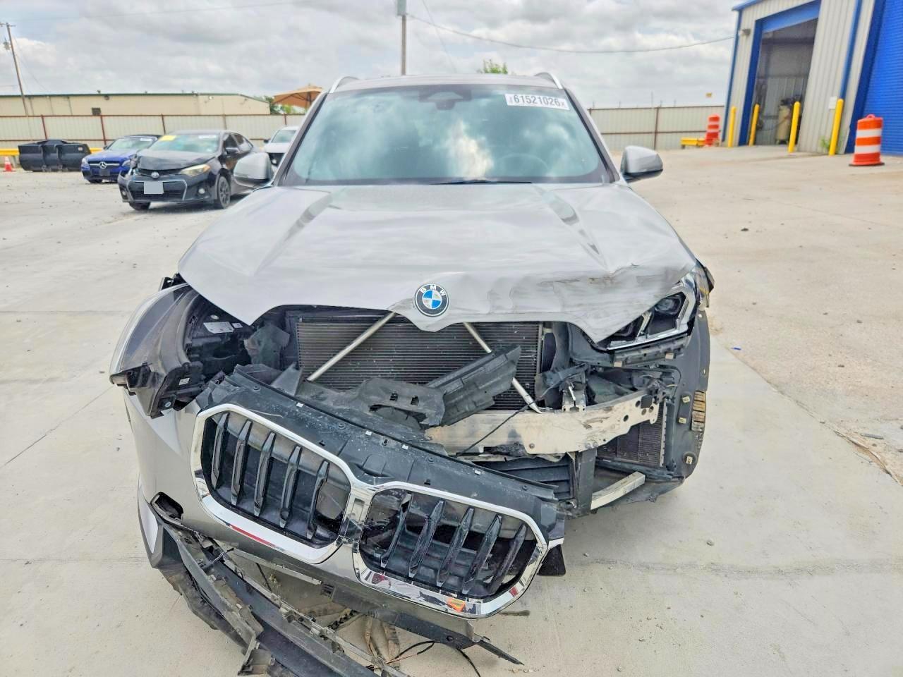 2023 BMW X1 xDrive28I - zdjęcie 5