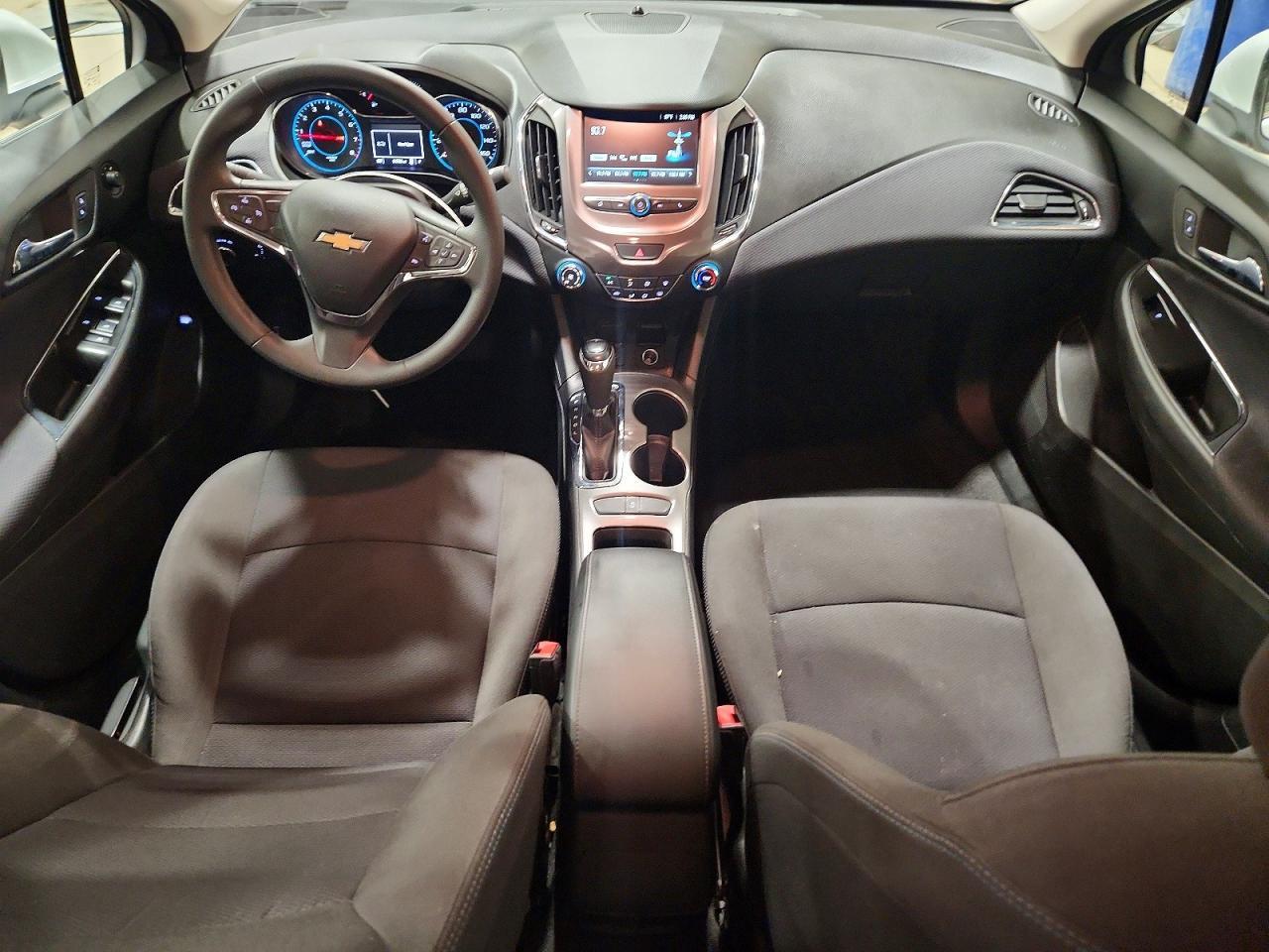 2018 Chevrolet Cruze Lt - zdjęcie 8