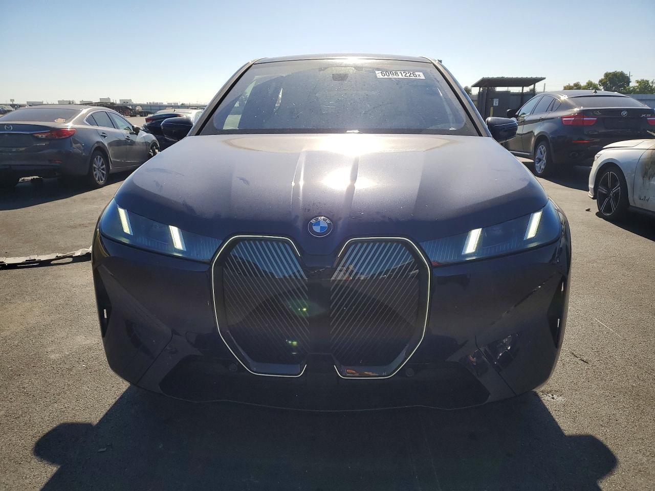 2026 BMW Ix xDrive45 - zdjęcie 5