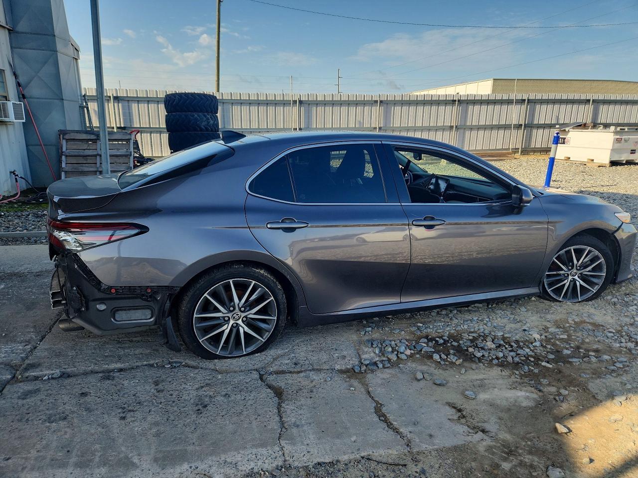 2023 Toyota Camry Xle - zdjęcie 5