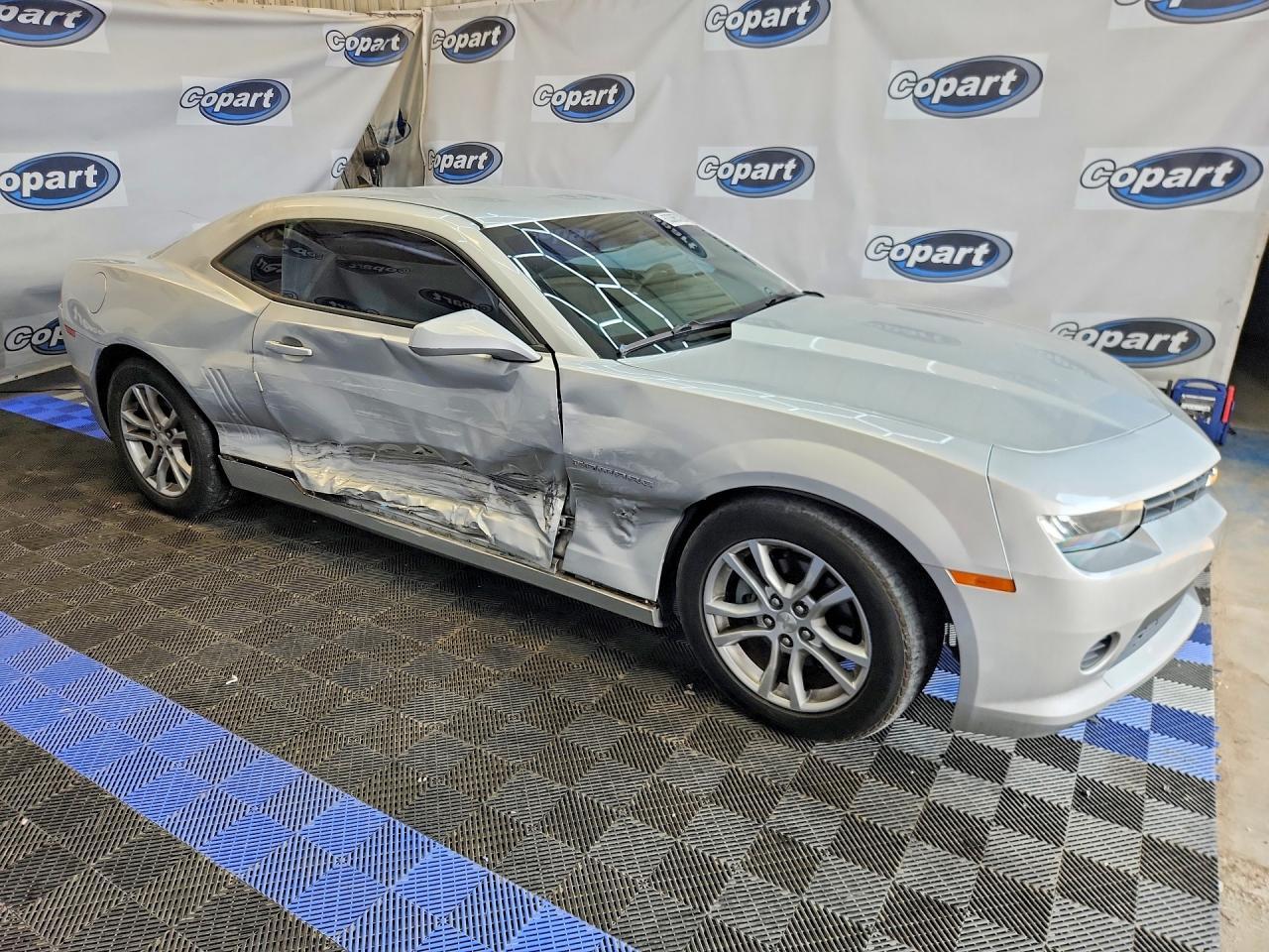2015 Chevrolet Camaro Ls - zdjęcie 4