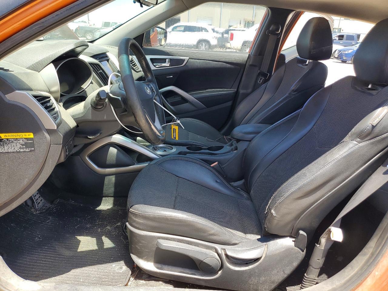 2013 Hyundai Veloster Base - zdjęcie 7