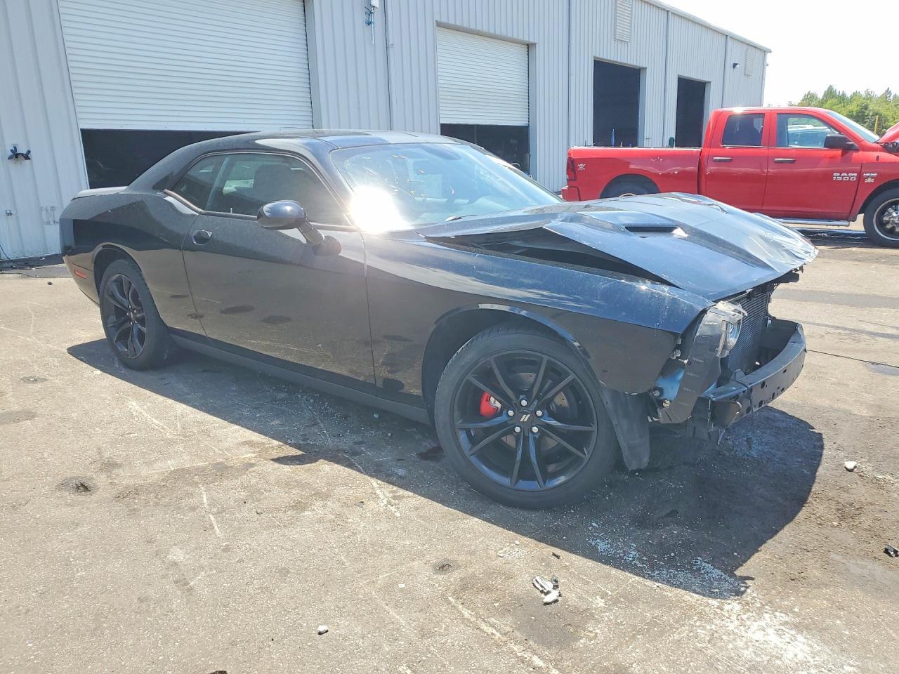 2017 Dodge Challenger Sxt - zdjęcie 4