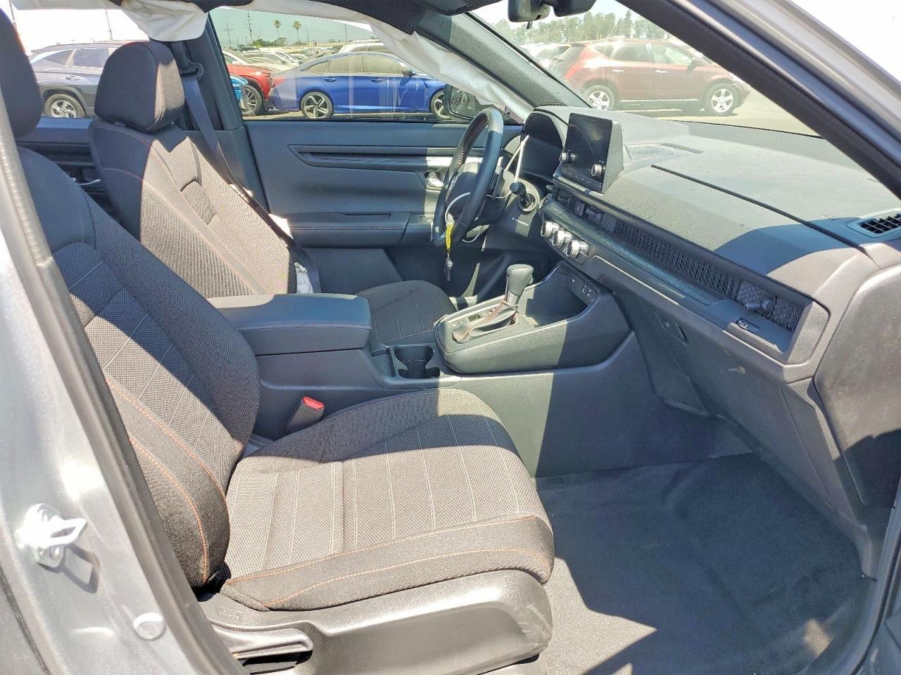 2025 Honda Cr-V Sport - zdjęcie 7