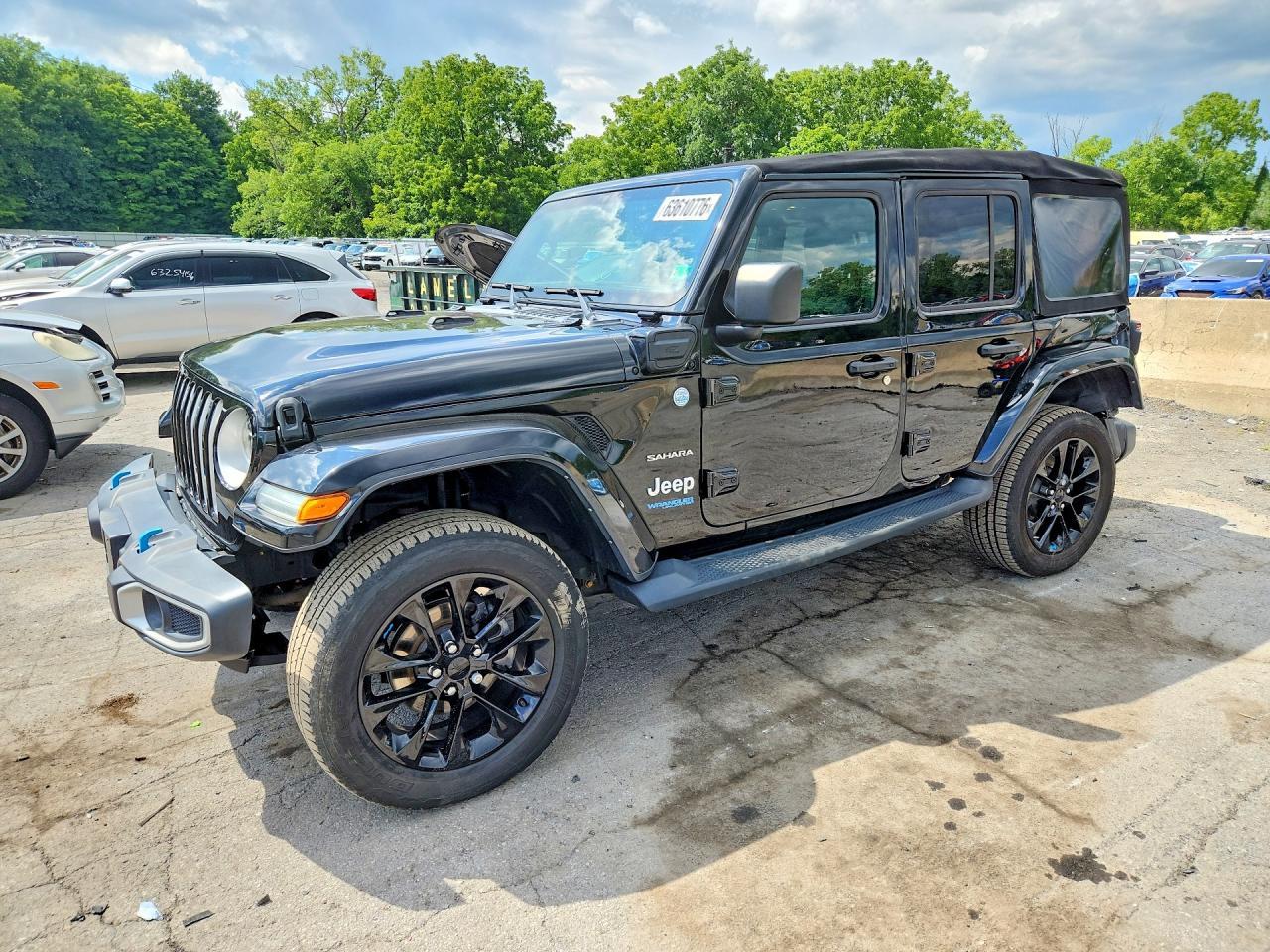 2022 Jeep Wrangler Unlimited Sahara 4Xe - zdjęcie główne