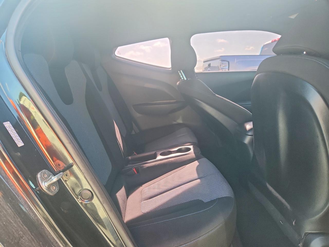2019 Hyundai Veloster 2.0L - zdjęcie 10