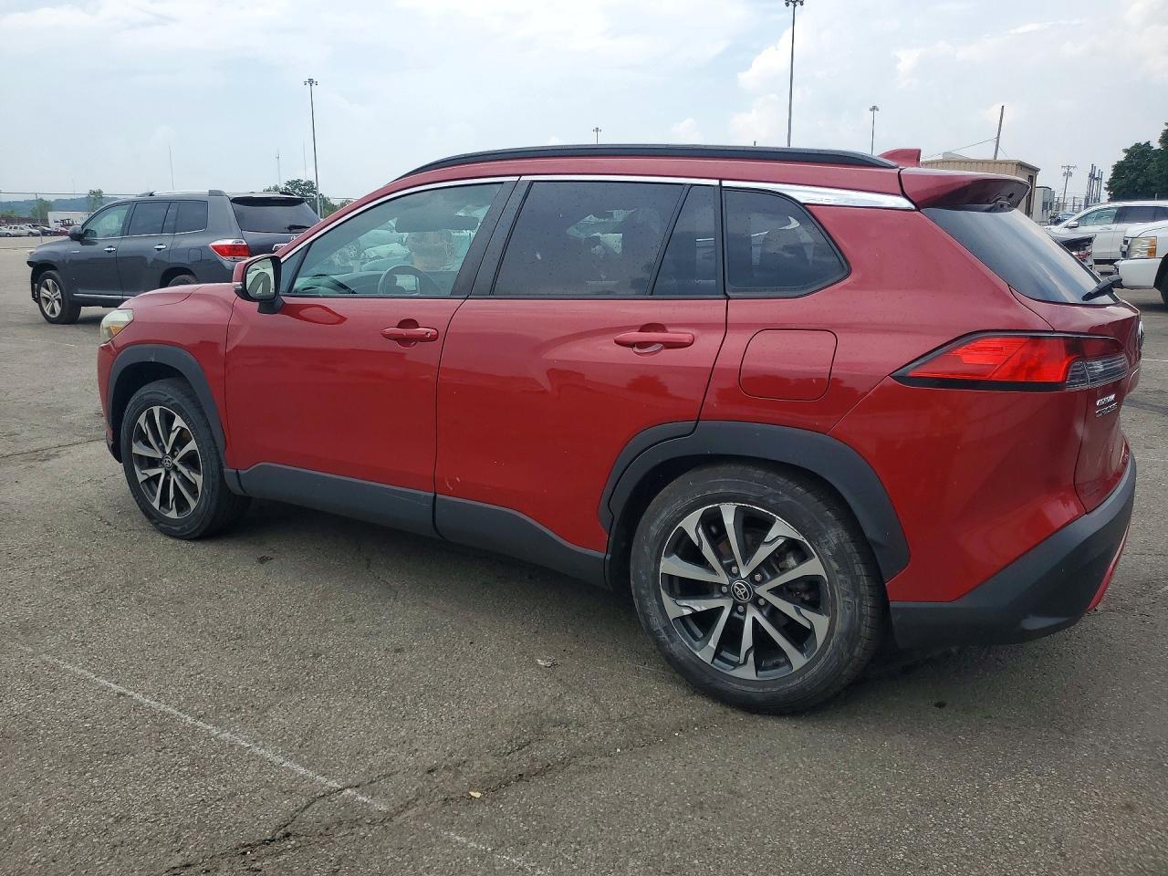 2022 Toyota Corolla Cross Xle - zdjęcie 2