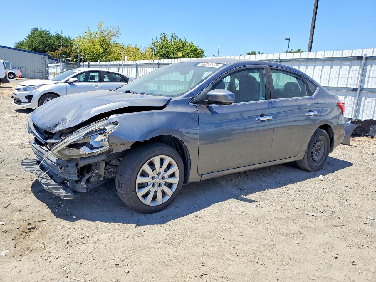 2019 Nissan Sentra S - zdjęcie główne