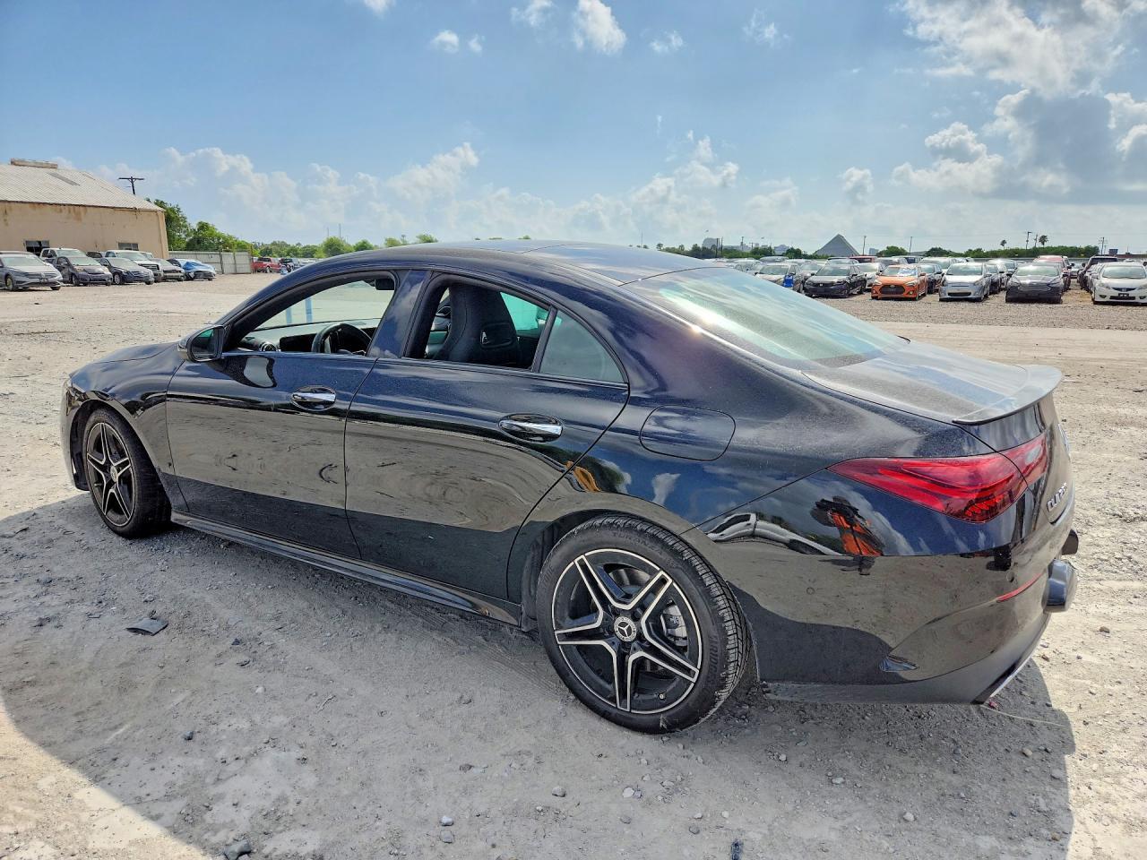 2025 Mercedes-Benz Cla 250 - zdjęcie 2