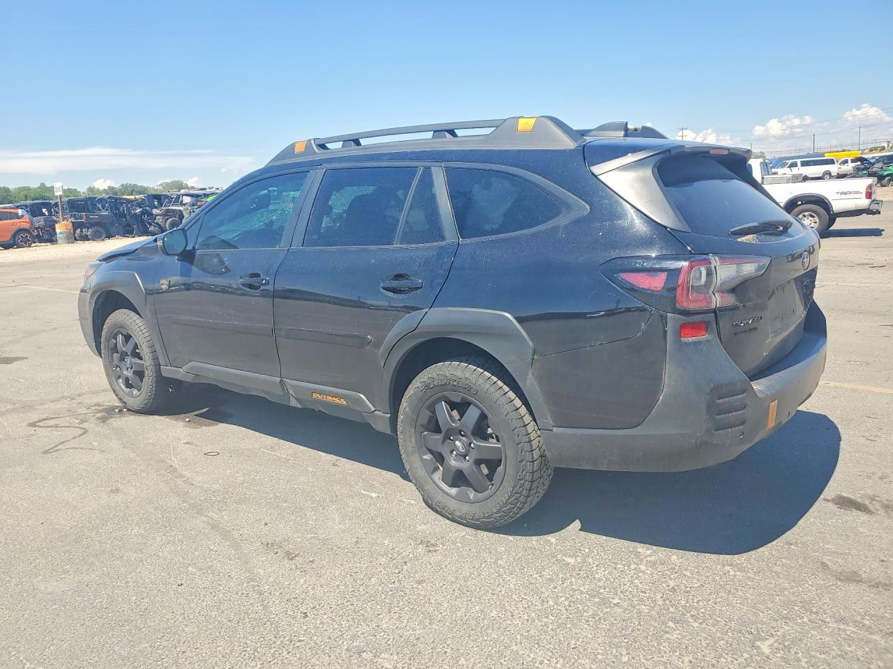 2023 Subaru Outback Wilderness - zdjęcie 2