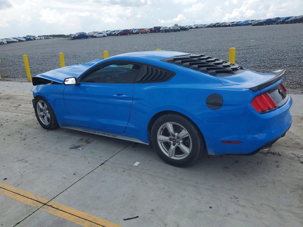 2016 Ford Mustang - zdjęcie 2