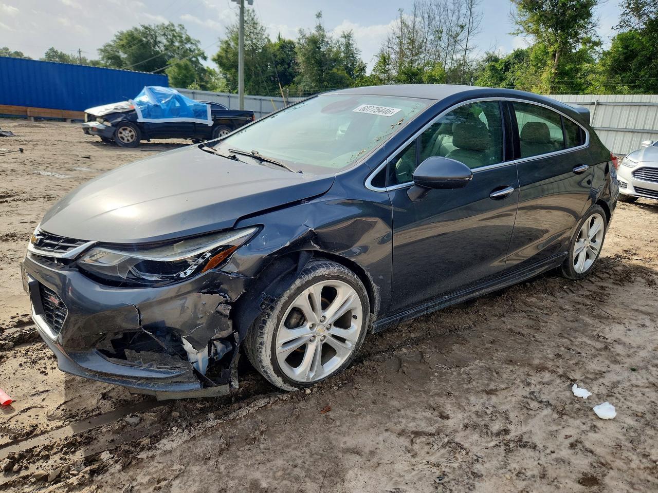 2017 Chevrolet Cruze Premier - zdjęcie główne