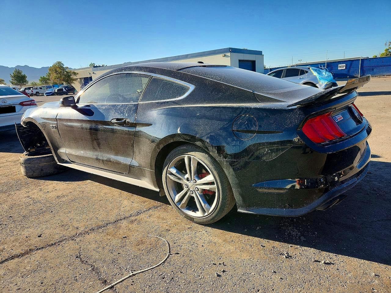 2019 Ford Mustang Bullitt - zdjęcie 2