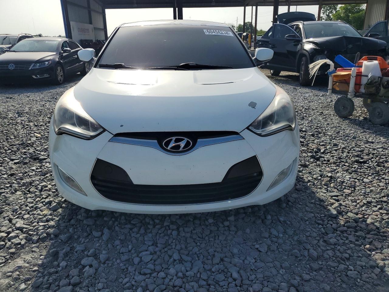 2013 Hyundai Veloster Base - zdjęcie 5